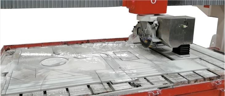 Hualong Stone Machinery 5 Axis Bridge CNC Stone Cutting And Milling Machine For Marble And Granite Countertop Cutting Drilling Machine
