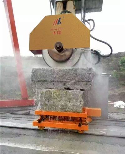 Rezanje granitnih blokov